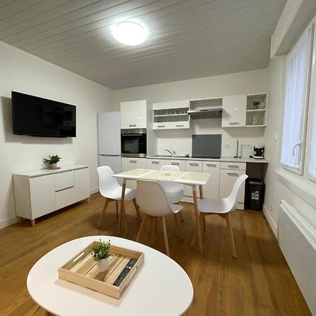 Charmant Logement Avec Garage A לה פורטל מראה חיצוני תמונה